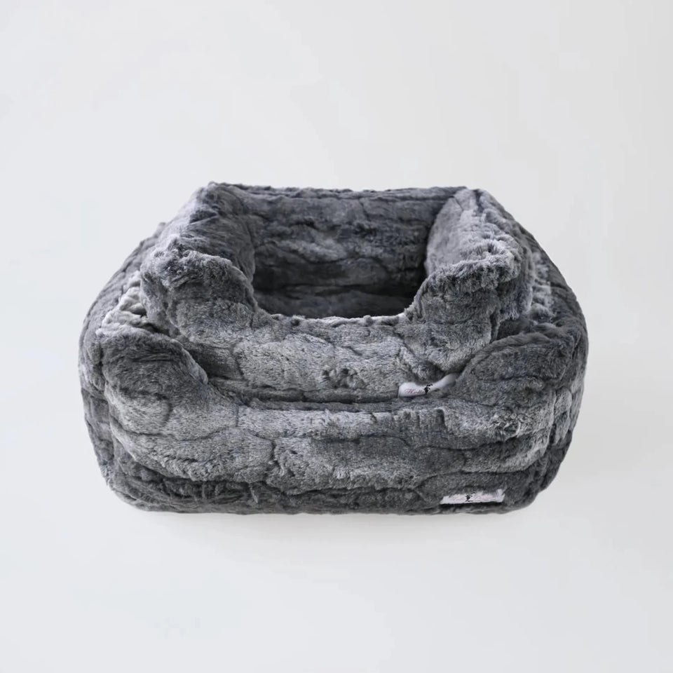 Deluxe Dog Bed - Pets Perfect