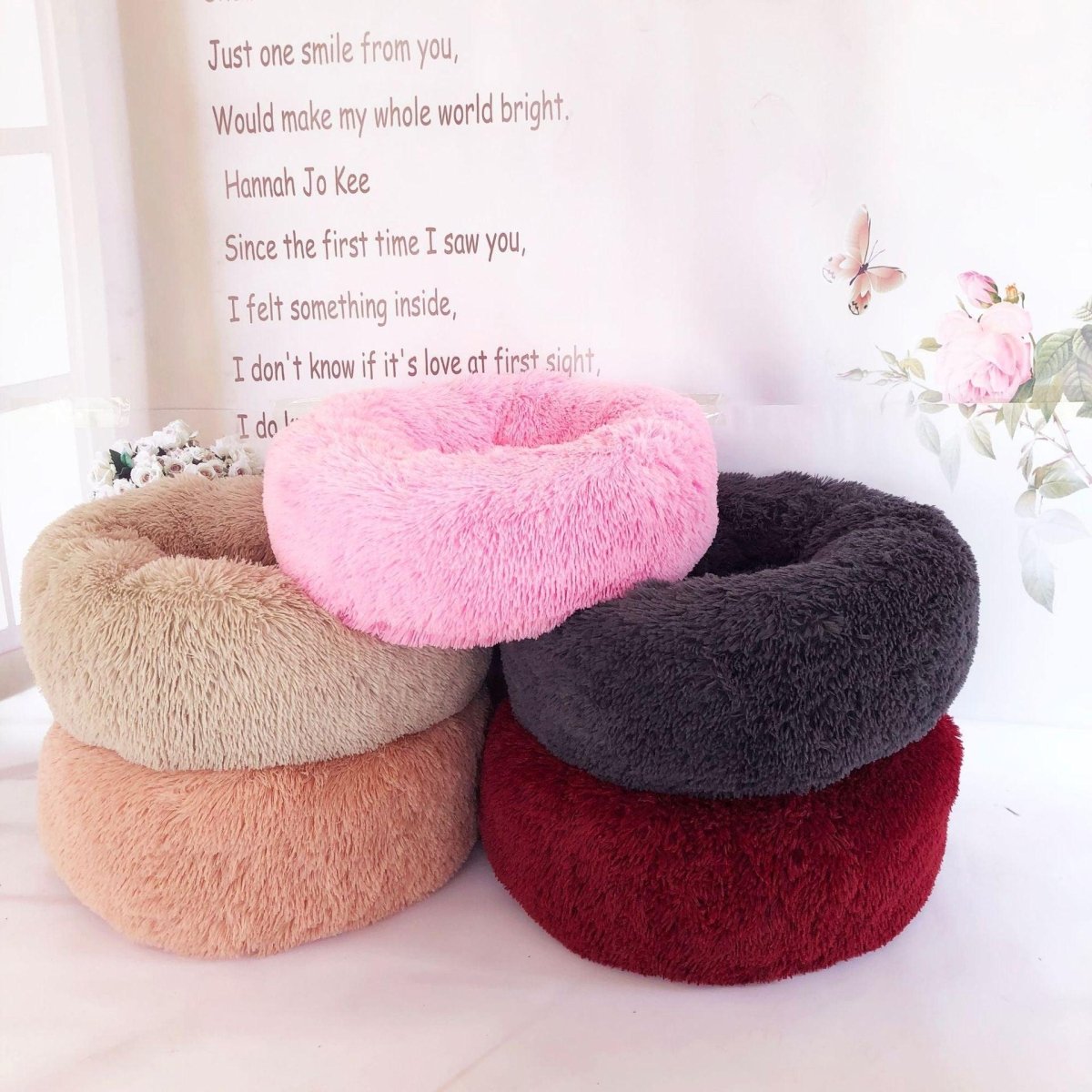 Luxury Retreat Plush Round Pet Bed - The Ultimate Haven For Small Dogs And Cats - Pets Perfect