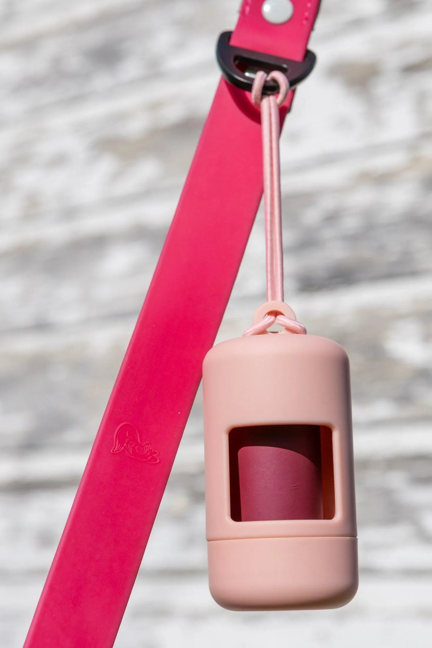 Aria English Rose Waste Bag Dispenser - Elegant Leash-Attachable Dog Poop Bag Holder