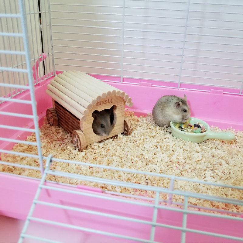 Cozy Woodland Retreat For Small Pets - Pets Perfect