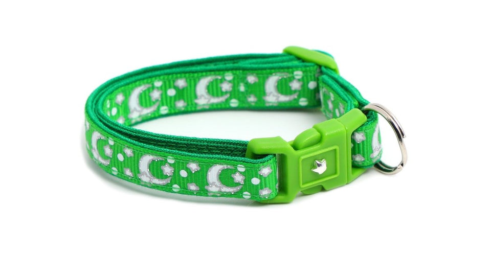 Silver Moons and Stars on Kelly Green Cat Collar, view 9