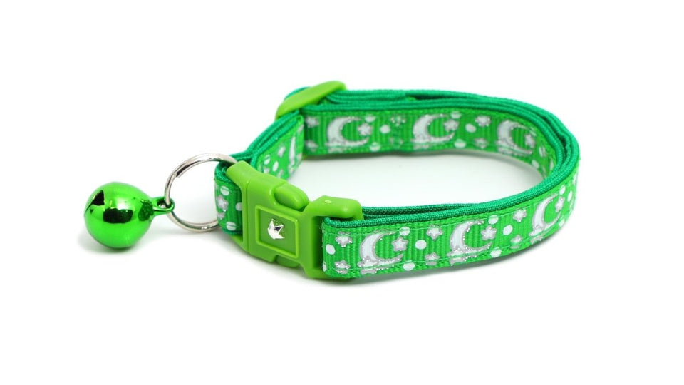 Silver Moons and Stars on Kelly Green Cat Collar, view 6