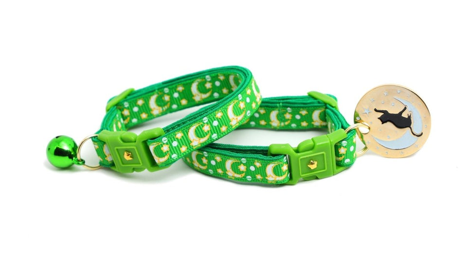 Gold Moons and Stars on Kelly Green Cat Collar, view 2