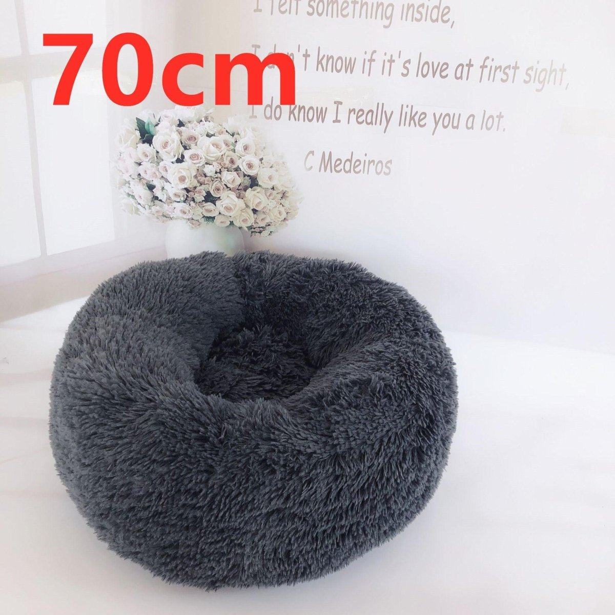 Cozy Haven: Luxurious Round Pet Bed For Winter Comfort - Pets Perfect