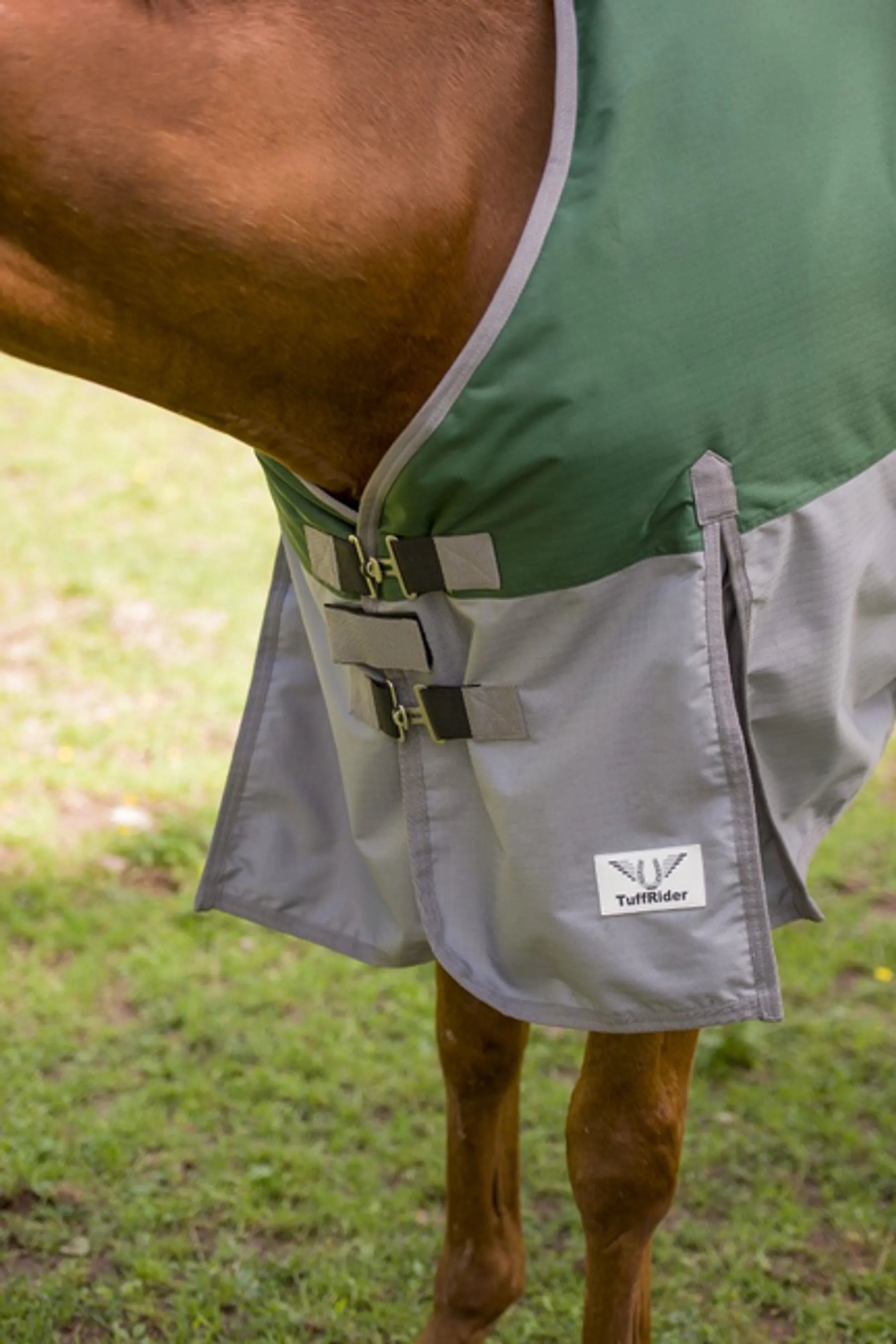 TuffRider Bonum 1200D Medium Weight Standard Neck Two Tone Turnout Blanket With 200gms of fill on horse outdoors