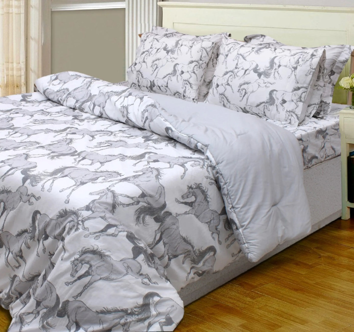 AWST Int'l "Lila" Elegant Horse Comforter Set- White w/ Gray- King