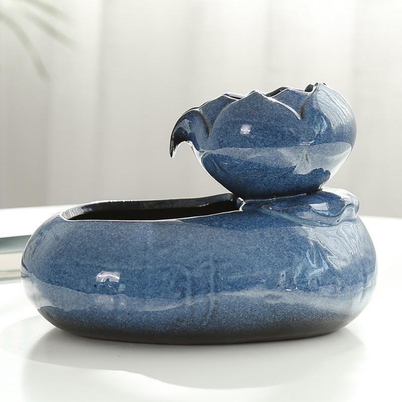 Pet Oasis: Resin Cat Feeder And Water Dispenser - Pets Perfect