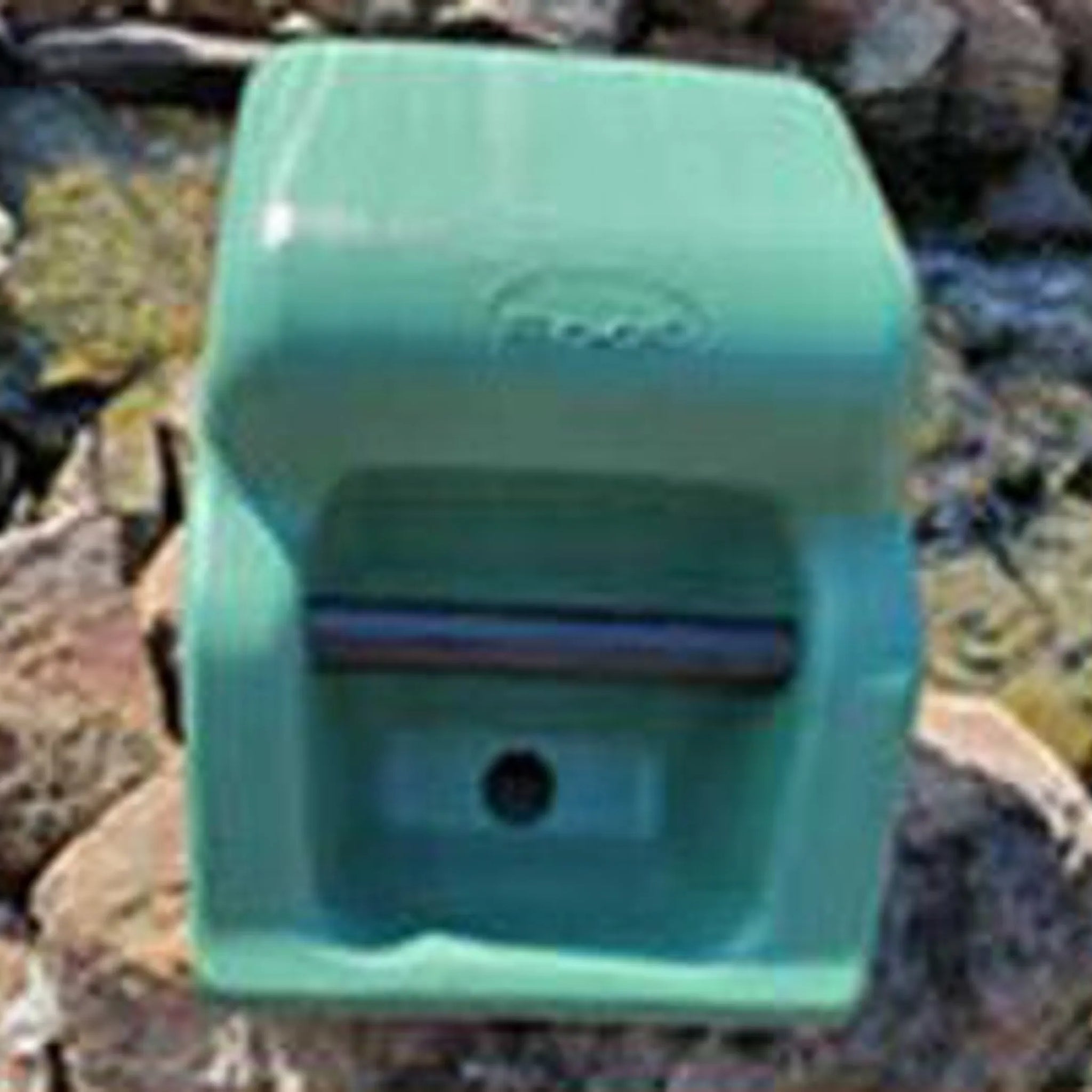 DRINKING SPOT