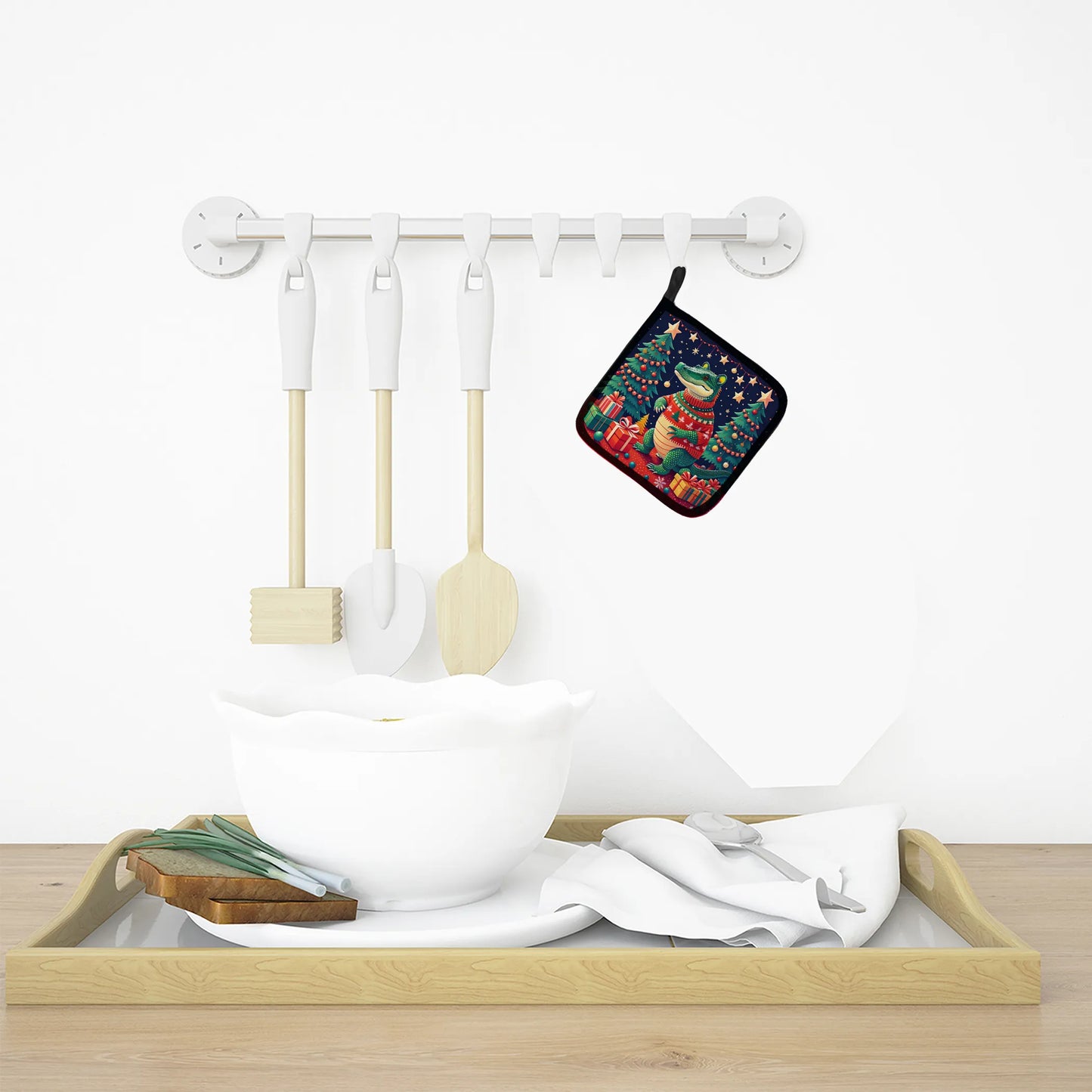 Alligator Christmas Pot Holders - Quilted Heat - Resistant Kitchen Set (7.5x7.5, Pair) - Pets Perfect