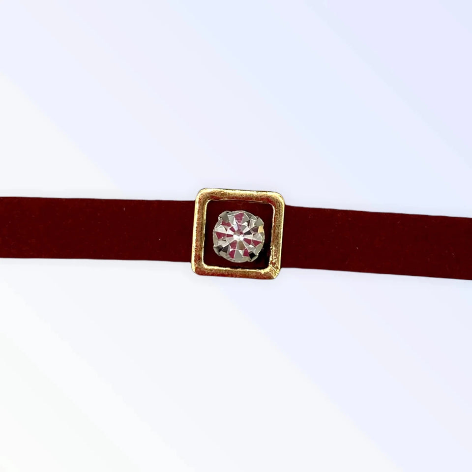 Burgundy Buckle Necklace - Pets Perfect