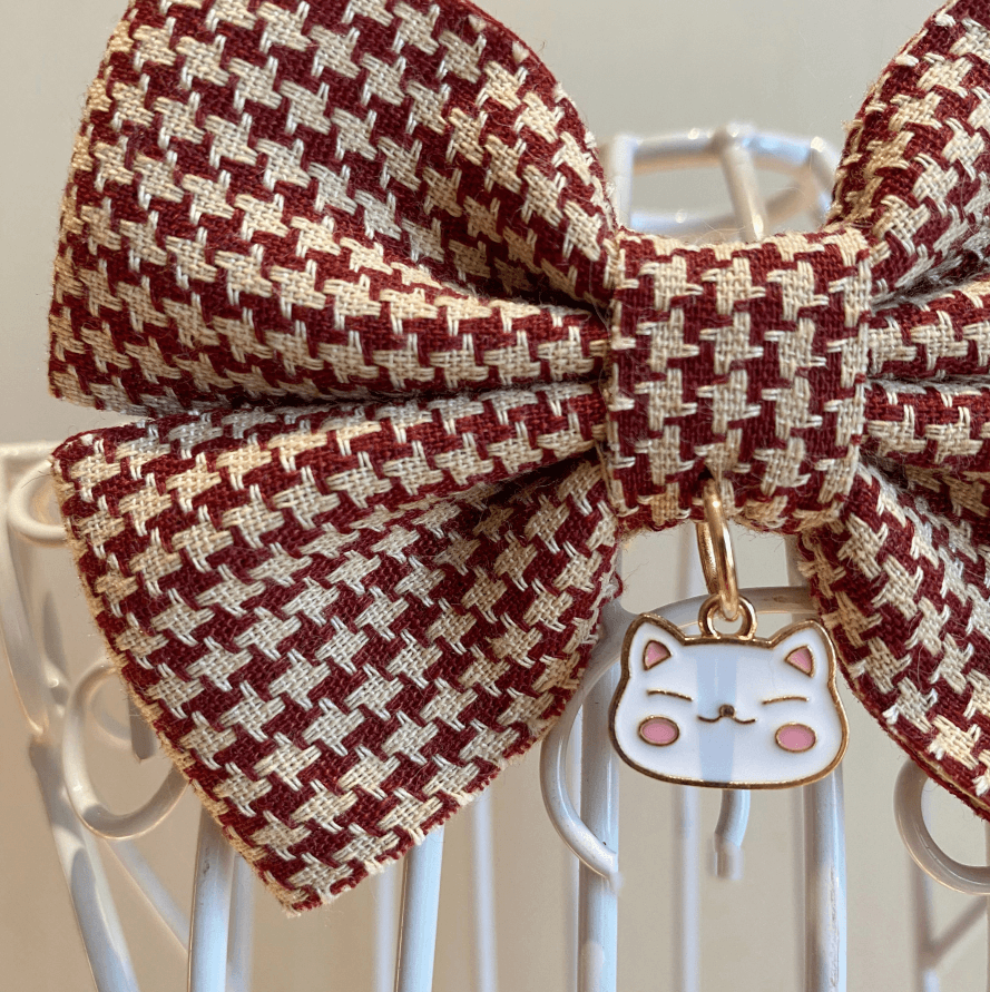 Cat Collar Bow Tie - Adorable Puppet Decoration Accessory - Pets Perfect