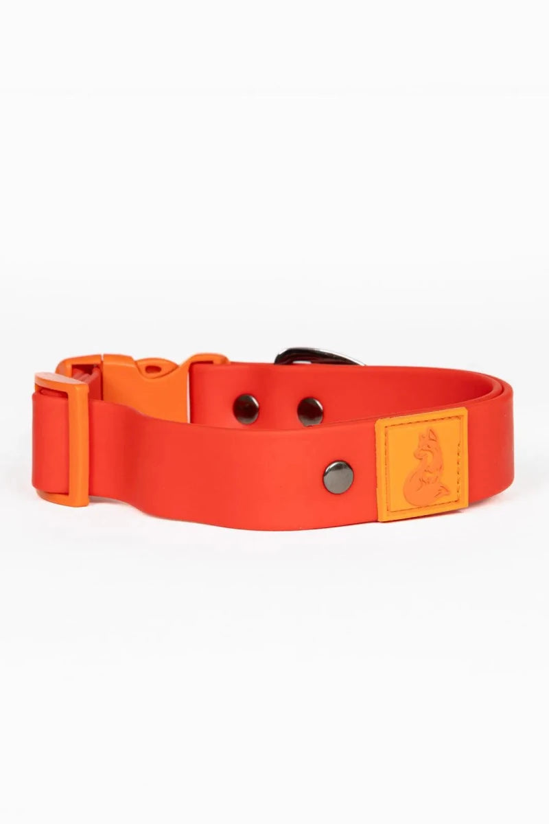 Scarlet Peaks Waterproof Dog Collar, Autumn Red / Flame Orange/13 - 15, view 2