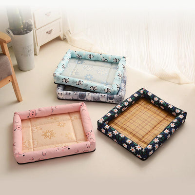 Comfy bed for pets, Cat