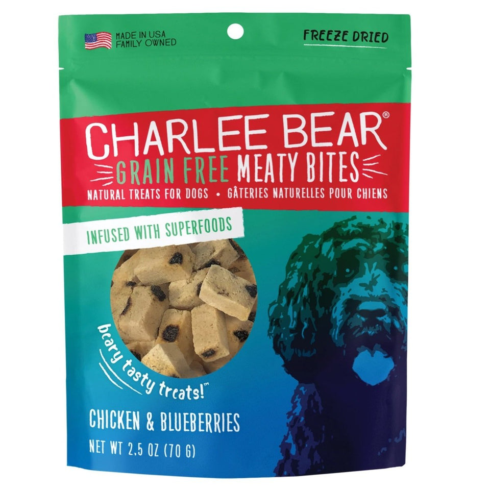 Charlee Bear Meaty Bites Chicken & Blueberry Dog Treats 2.5 oz