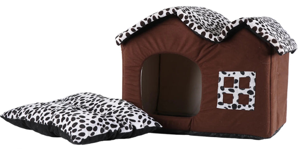 101 Dalmatian Style Double Topped Dog House - Pets Perfect