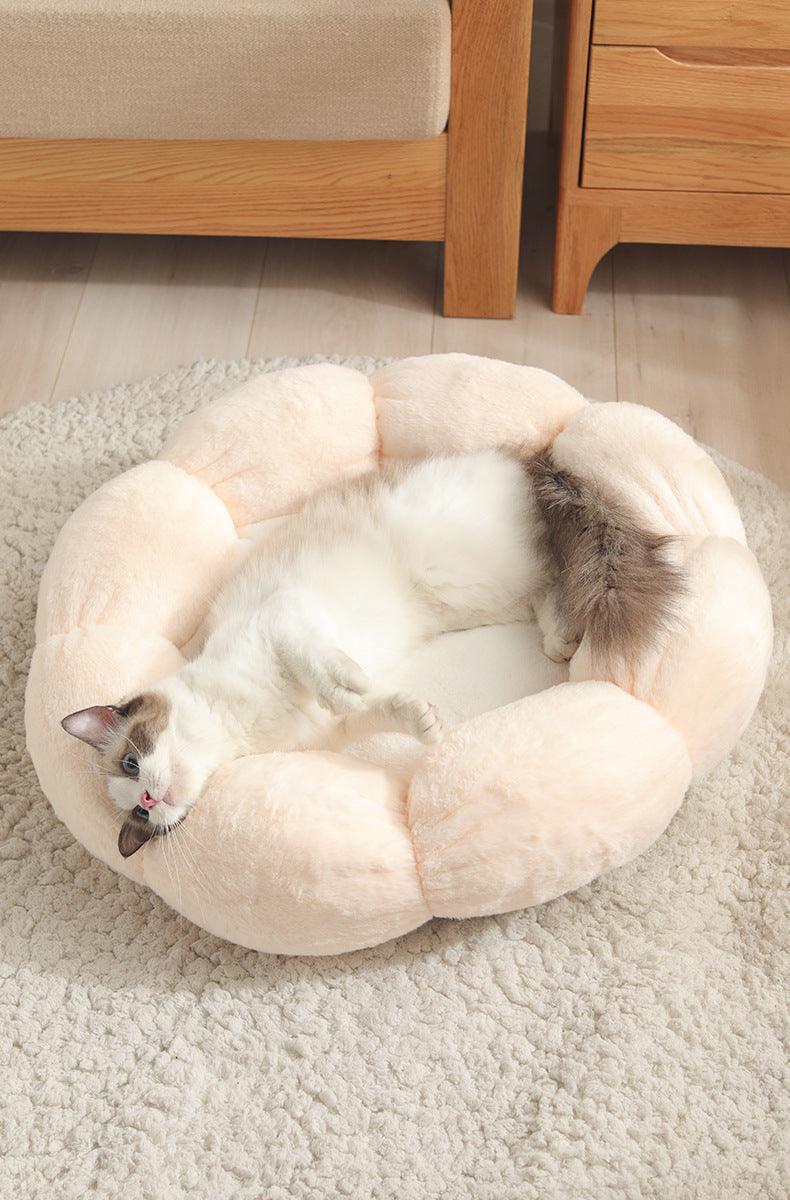 Floral Haven Pet Bed - Luxurious Flower - Shaped Blanket For Dogs And Cats - Pets Perfect