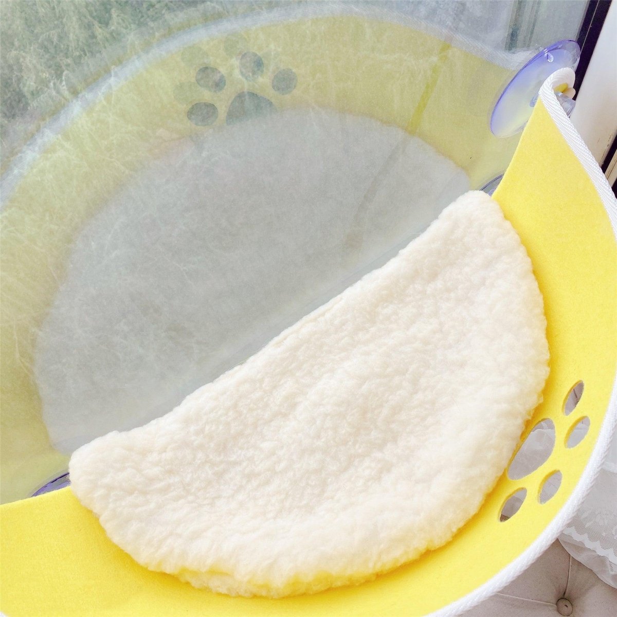 All - Seasons Boat - Shaped Crescent Balcony Cat Litter - Pets Perfect