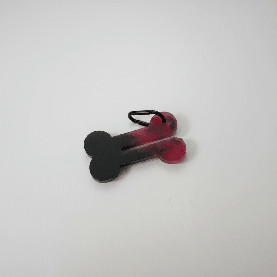 Compact Dog Poop Bag Holder for Easy Cleanup On-the-Go