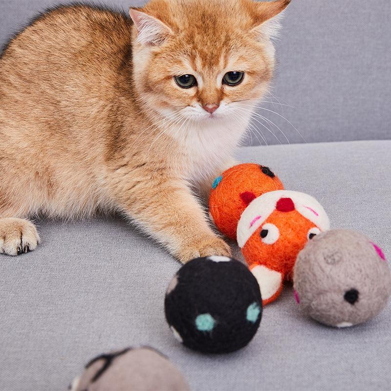 Colorful Interactive Felt Stretch Ball Cat Toy With Bell Sound - Engaging Pet Toy For Playful Cats - Pets Perfect