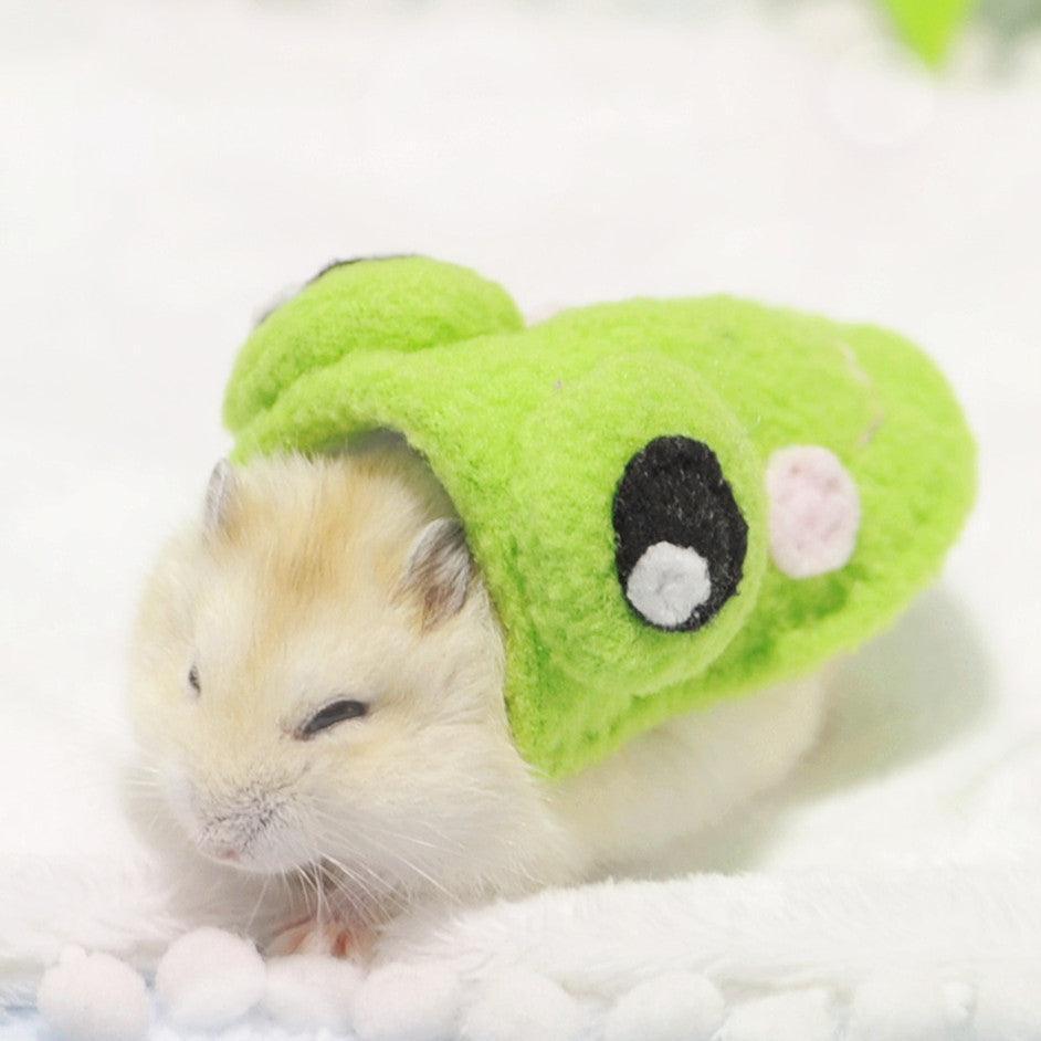 Small Pet Costumes - Hamster Dress Up Outfits.