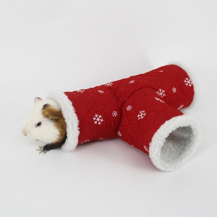 Cozy Critter Winter Retreat - Three - Channel Sleeping Bag for Hamsters & Hedgehogs - Pets Perfect