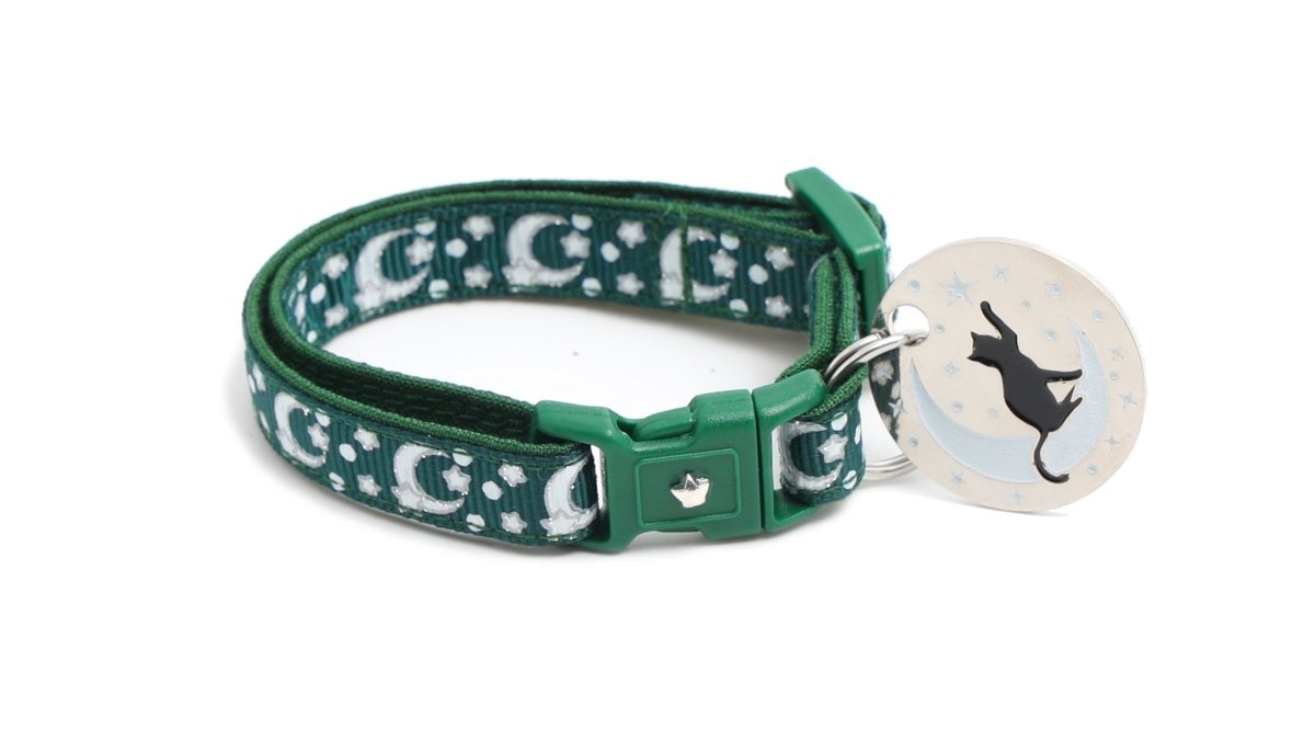 Pugs2Persians Glow - in - the - Dark Cat Collar - Silver Moons & Stars on Dark Green with Breakaway Safety Buckle - Pets Perfect