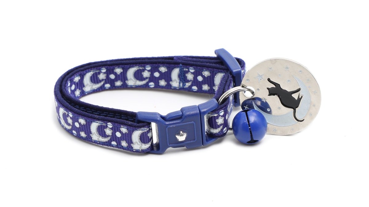 Pugs2Persians Glow - in - the - Dark Cat Collar - Silver Moons & Stars on Navy Blue with Breakaway Safety Buckle - Pets Perfect