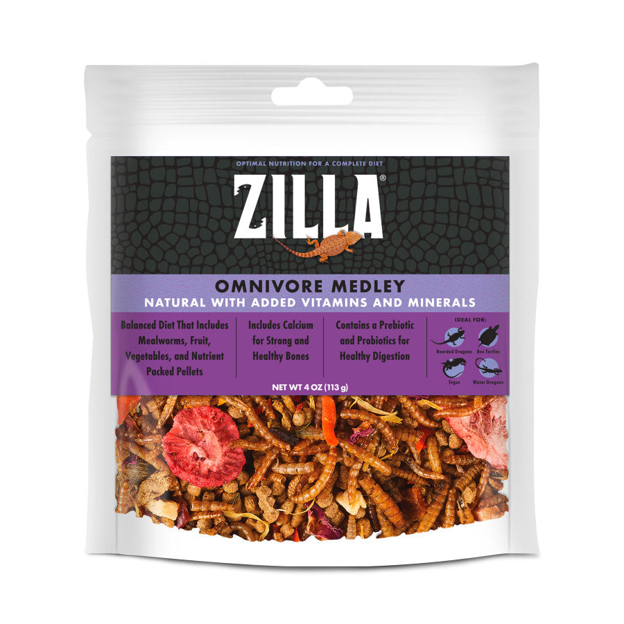 Zilla Omnivore Medley pet food in a clear pouch, showing dried mealworms, fruit, and vegetables.